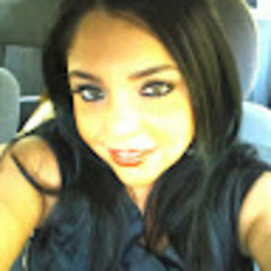 Meet your Posher, Elyse